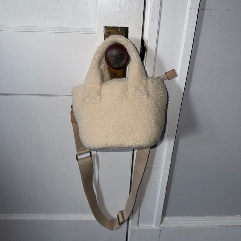 Universal Threads Sherpa Crossbody